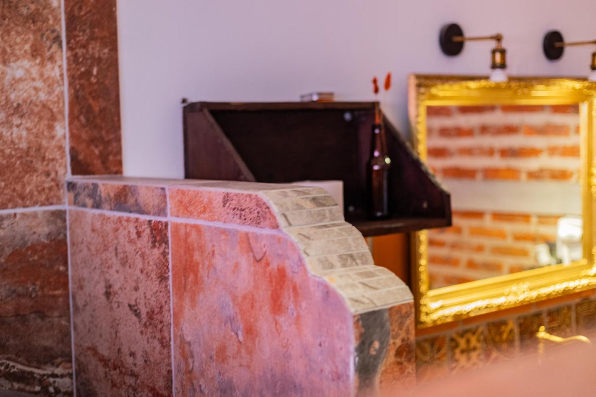 Casa De Hospedaje -La Abadia De San Pedro グアダラハラ エクステリア 写真